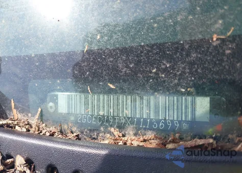 1999 Chevrolet Silverado 1500 Ls из США, поврежденный, VIN 2GCEC19T9X1113699